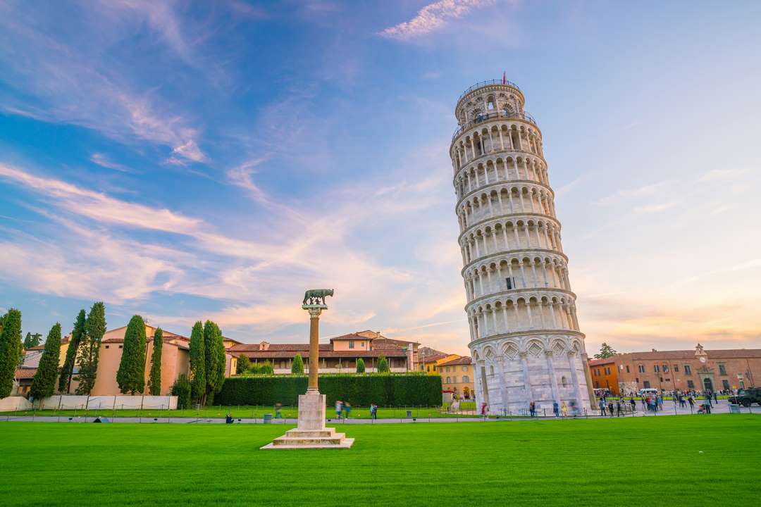 Tháp nghiêng Pisa ở đâu?