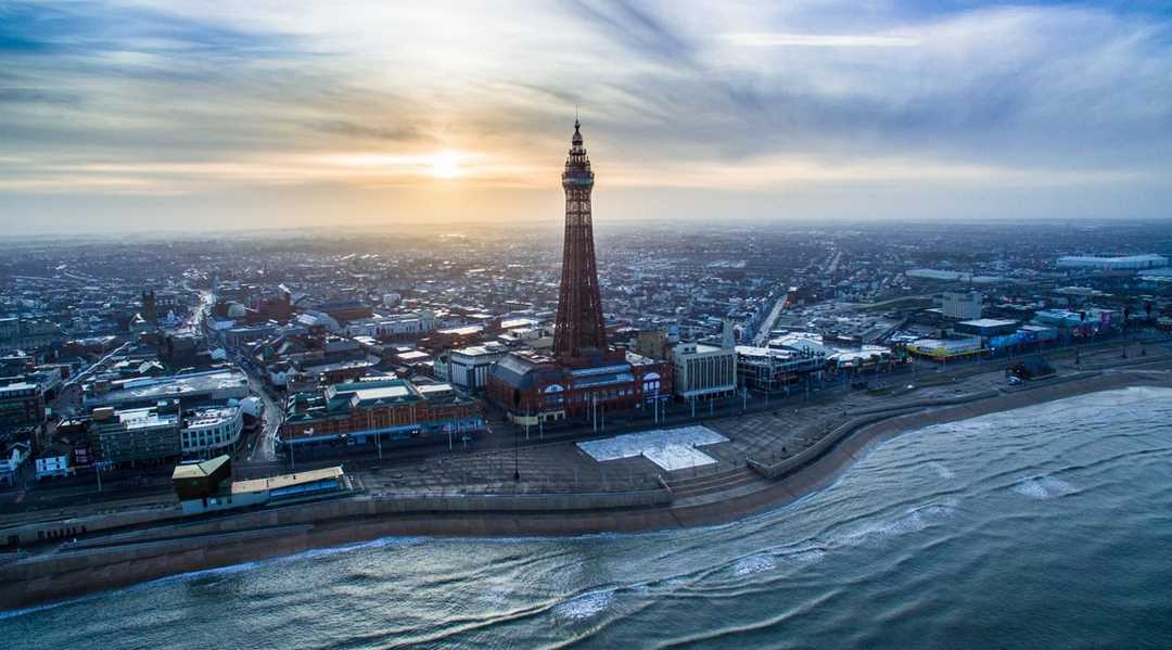 Tháp Blackpool, Anh