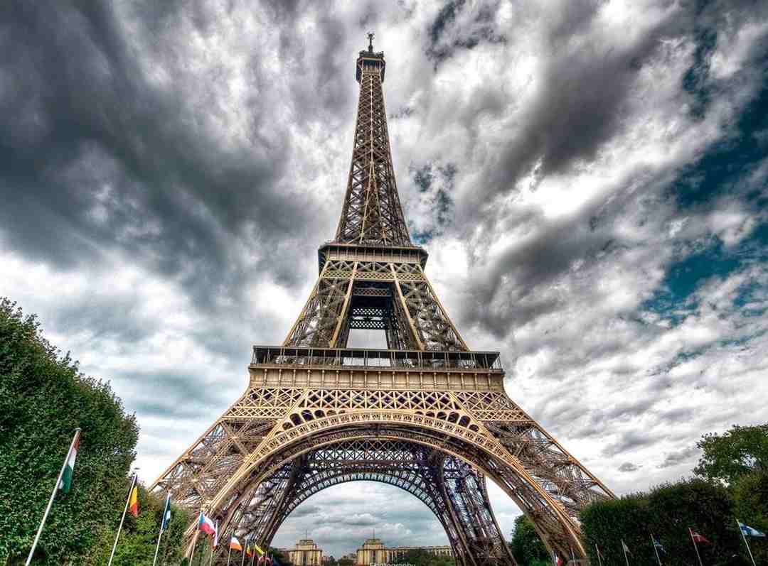 Sự phản đối của công chúng trong chiều dài lịch sử tháp Eiffel