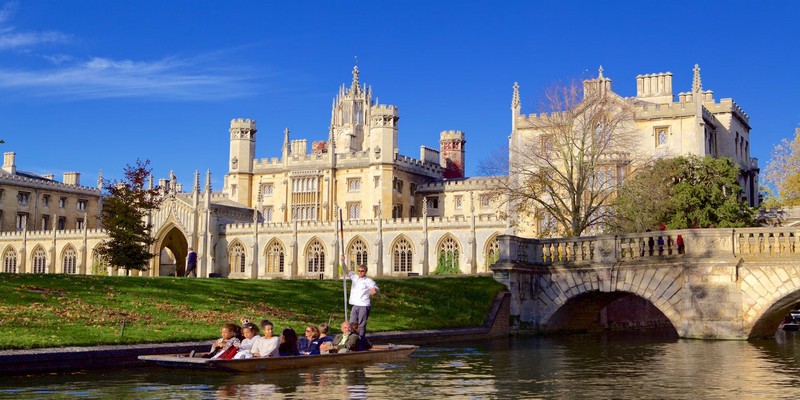 Cambridge – Nét đẹp thanh lịch bên dòng sông Cam